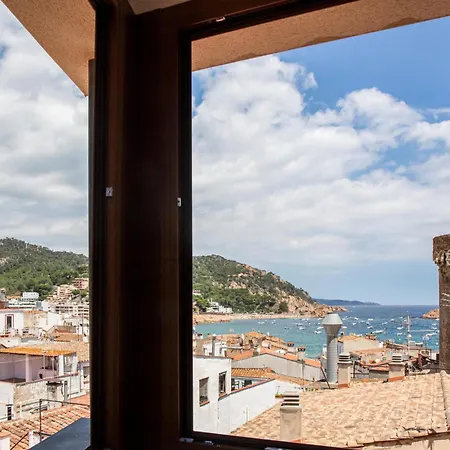 Apartment In Tossa De Mar, Girona With Wifi Tossa de Mar